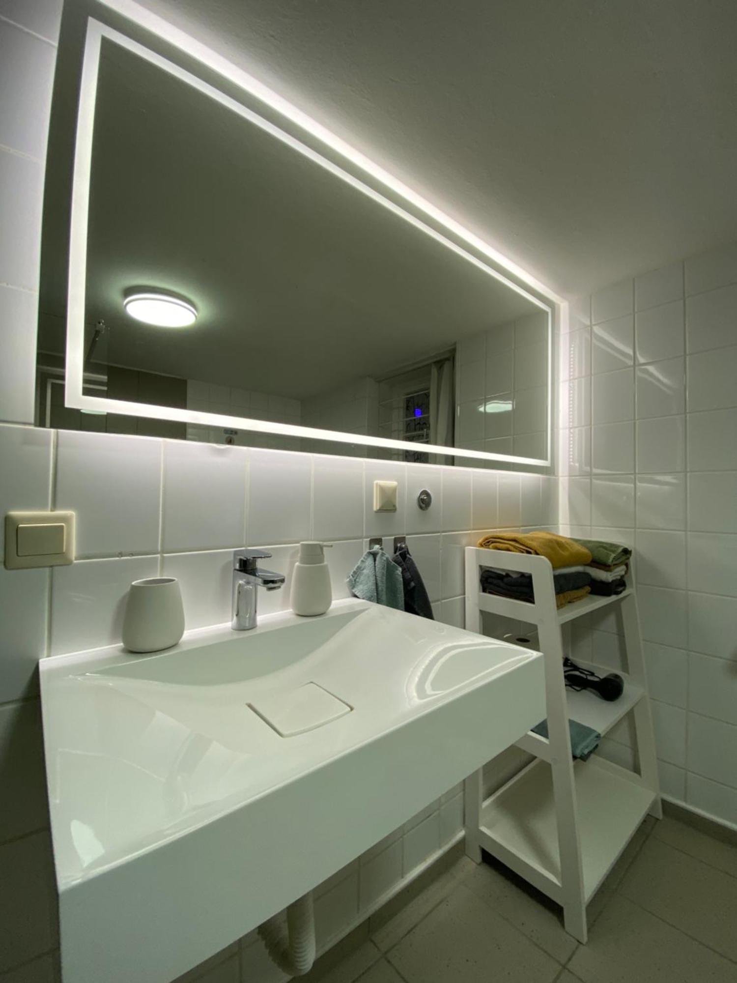 Ferienhaus "Sofia" Anno 1650, Neu - Top Lage - Tempur Beds - Wifi - Parking - Im Herzen Von Detmold-Altstadt, Historische Stadtmauer, Old Lane Detmold Zewnętrze zdjęcie